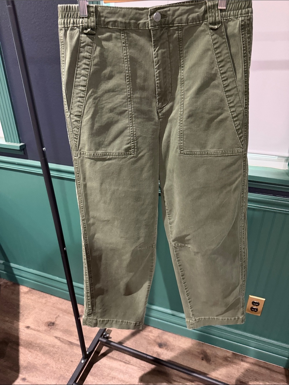Pilcro Olive Utility Cropped Capris